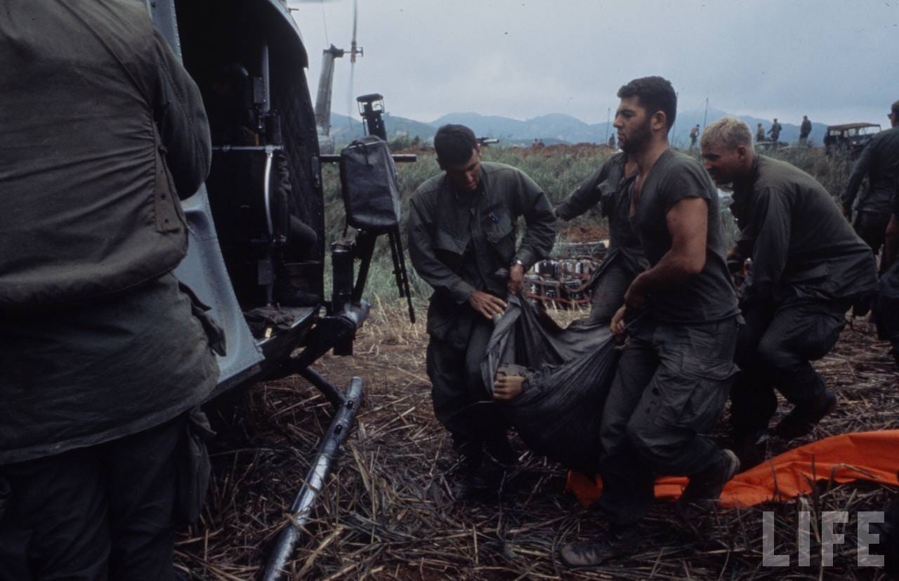 Larry Burrows — imagen 9